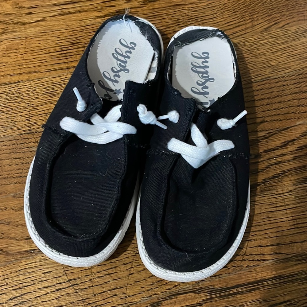 Gypsy jazz slip on shoes, size 6.